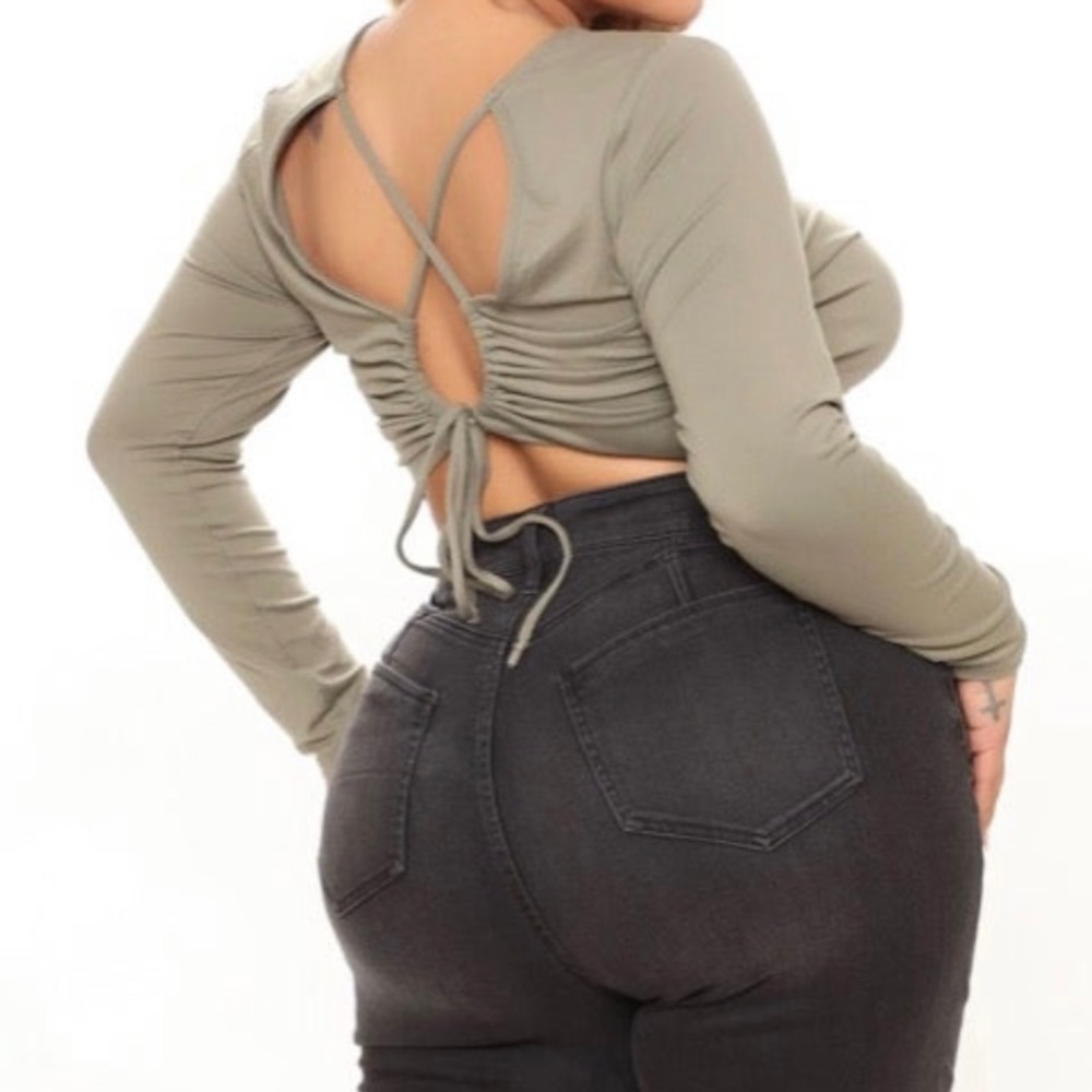Fashion nova open back crop top